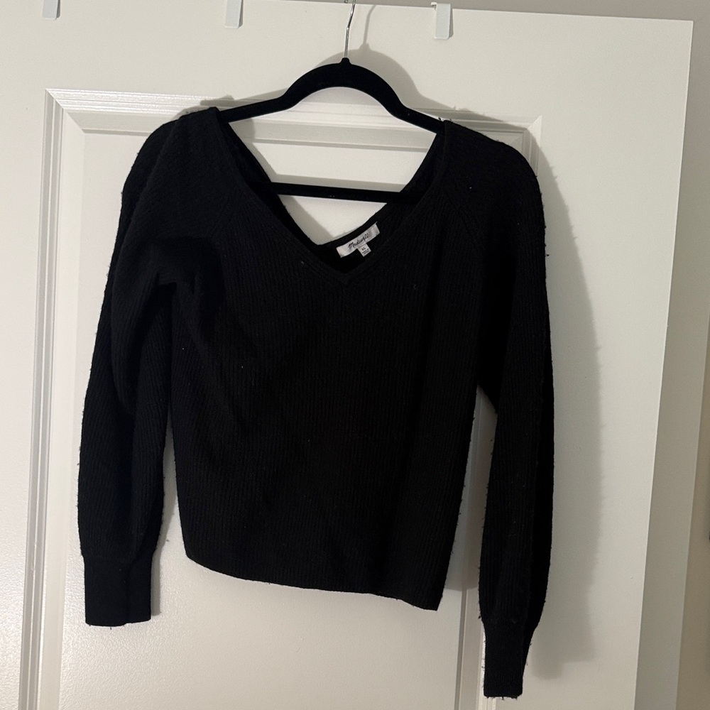 Madewell Women's Classic Black V-Neck Sweater